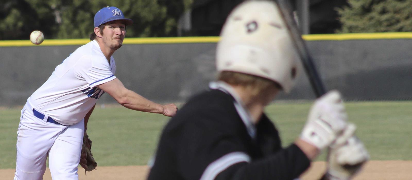 Indians split Sunday doubleheader at Scottsbluff