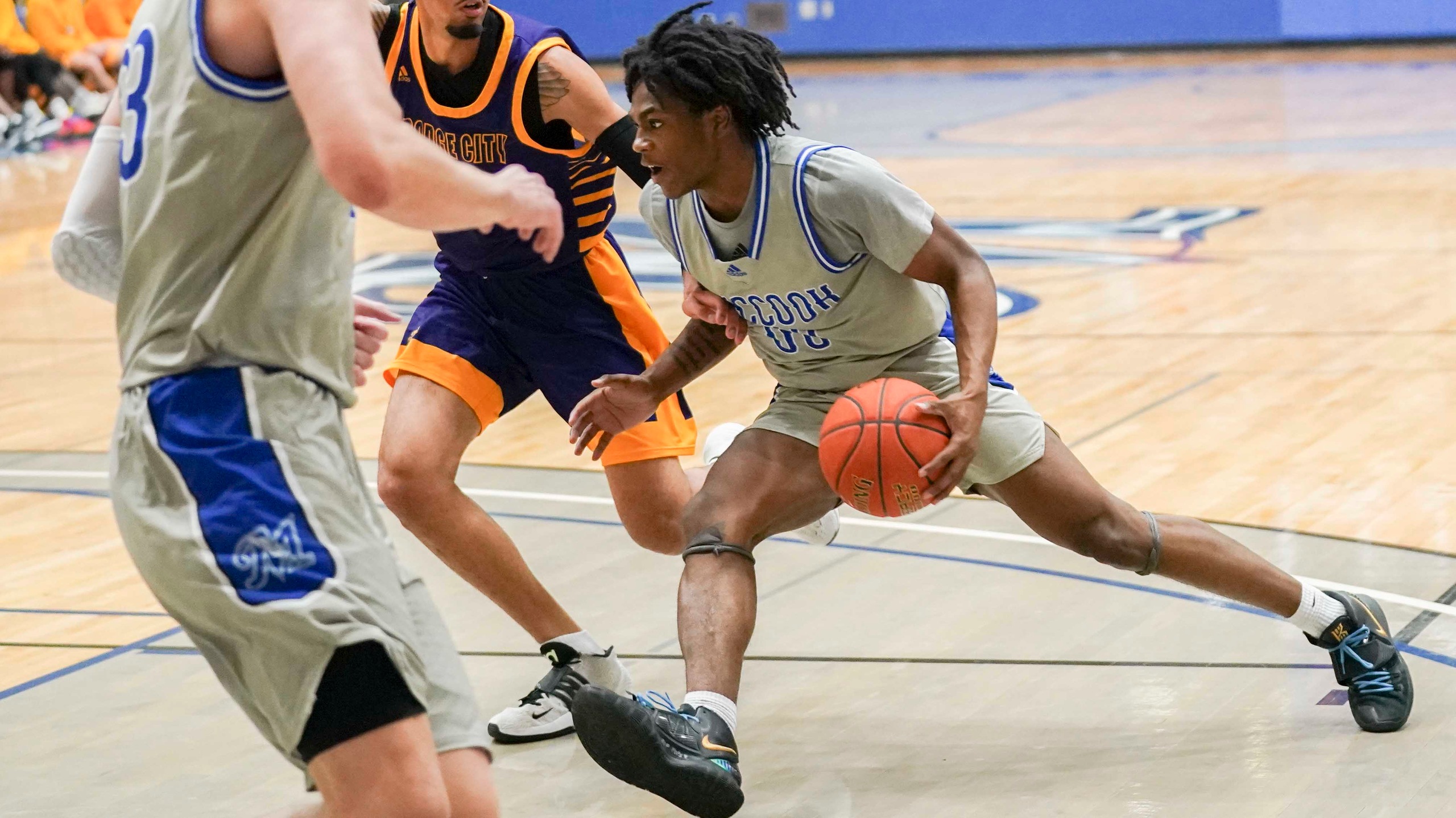 Lamar men ice MCC offense in 74-50 win Friday